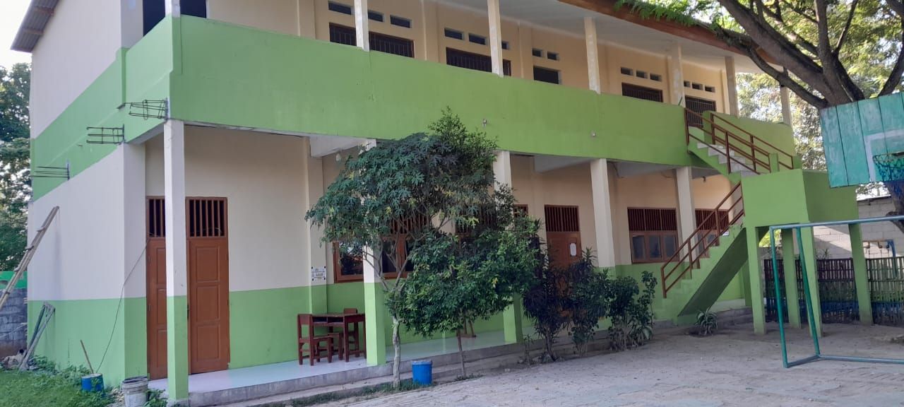 Gedung SMA Al muttaqien
